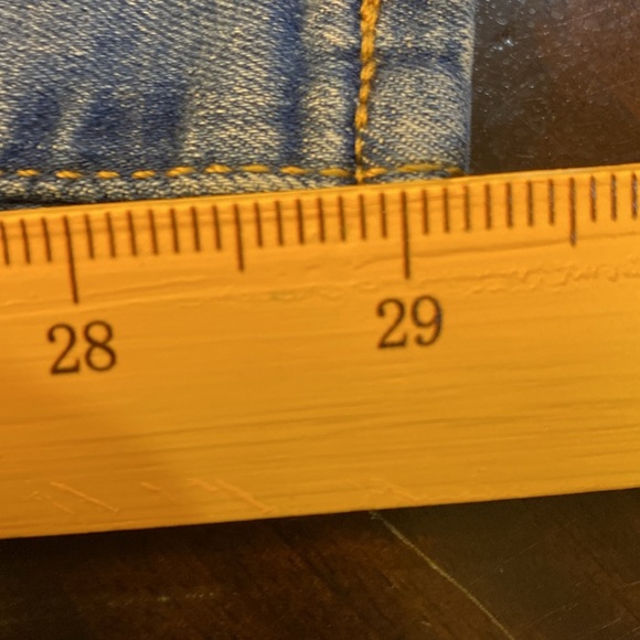 Levi’s 720 High-Rise Super Skinny Distressed Jeans - Size 31✨ - Picture 4 of 14